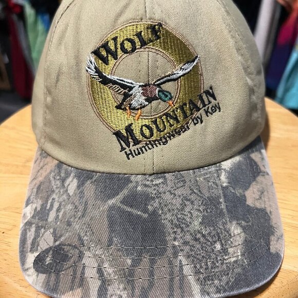 Vintage Wolf Mountain SnapBack Hat - Picture 1 of 7